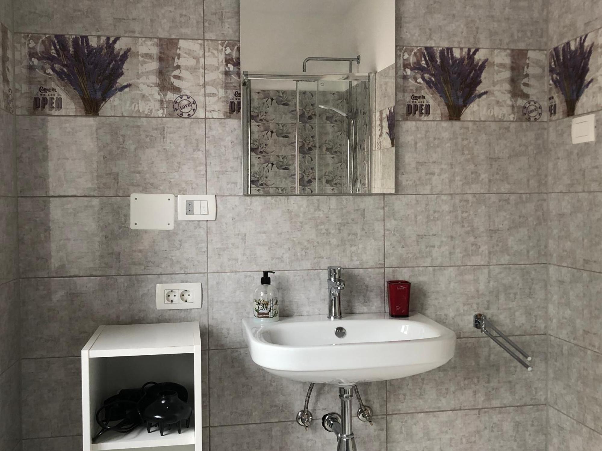 Apartment Lavender Postojna